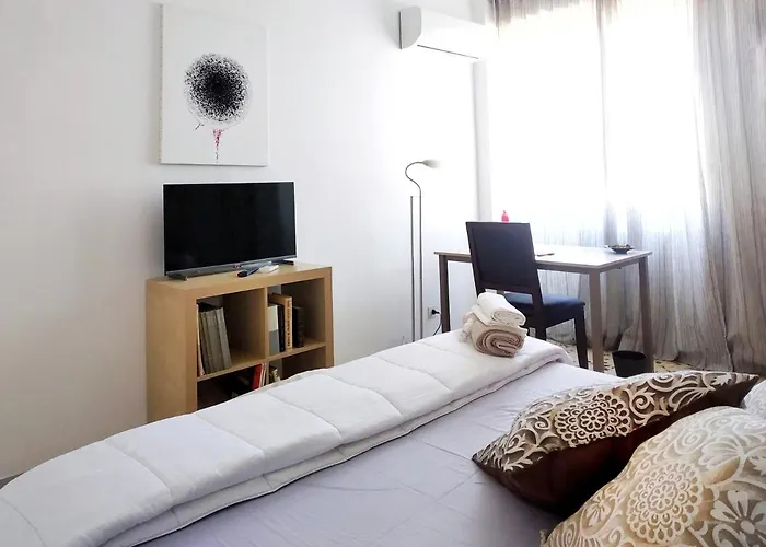 "vacanze Romane" Stazione Tiburtina, Tre Da Letto 5 Posti Letto דירה *