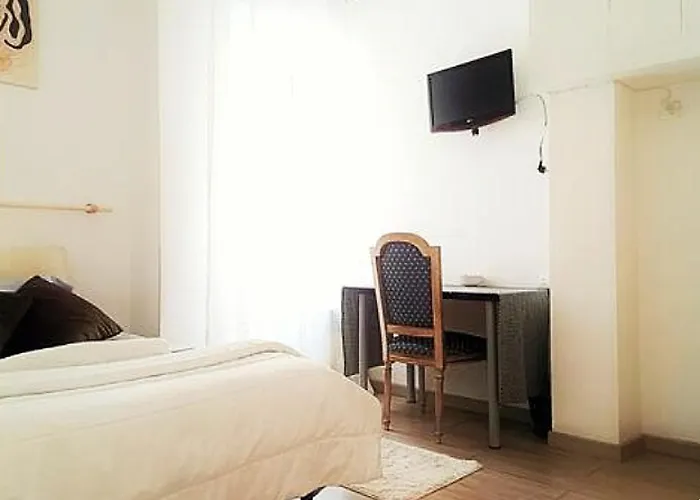 "vacanze Romane" Stazione Tiburtina, Tre Da Letto 5 Posti Letto Rome
