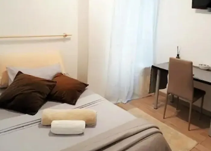 "vacanze Romane" Stazione Tiburtina, Tre Da Letto 5 Posti Letto